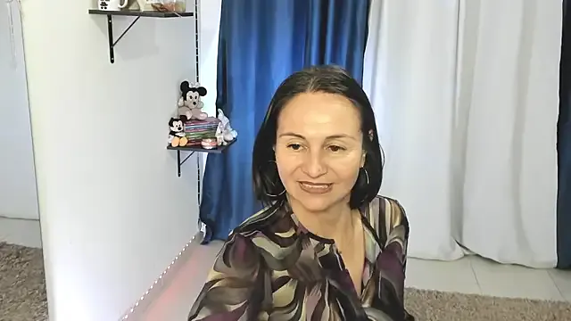 Avatar of Latin_Lola