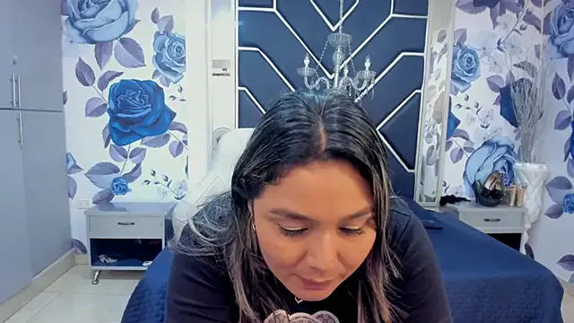 Avatar of LatinaHoleQueen