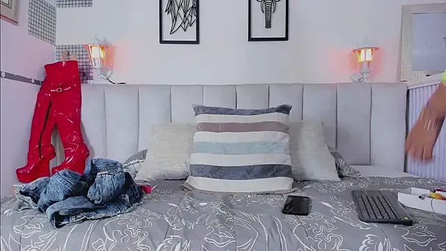 Avatar of laura_latinhot1