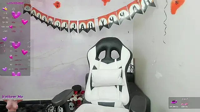 LauraSweet- — FINGERS IN MY PUSSY