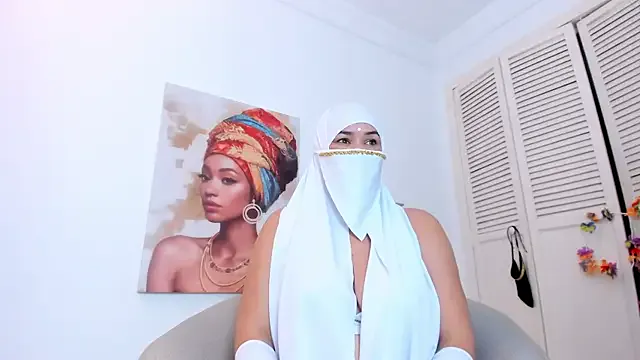 Layla_arabelle — Deep blowjob looking into your eyes