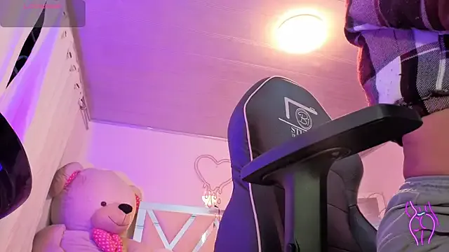 Avatar of Laylafoxy_tay