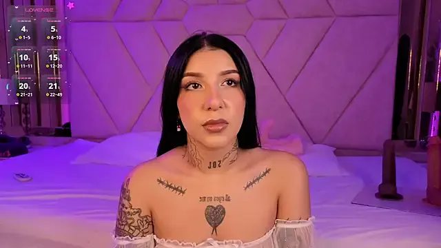 Leiaa_ — NIPPLE CLAMPS + WHIPPING THEM  X10