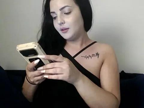 leilahot14 on StripChat