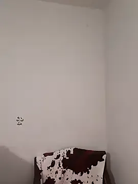 leona_sumiza — TETICAS Y CULO VRGEN  depilaci