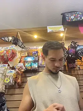 Leonardmoppet — spanking