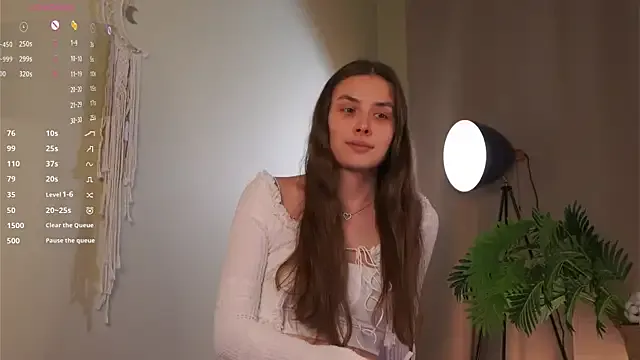 LeonoraWoods — Rub my pussy while I suck my fingers