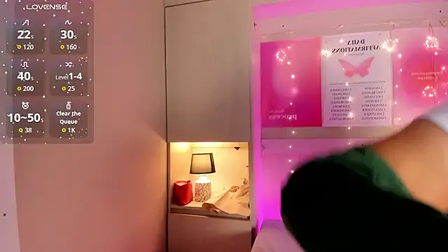 LexxaQueen — Stand up and  Twerk