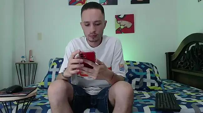 liam_woods_15 from StripChat is Freechat