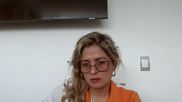 Avatar of linda-mature43