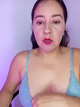 linda_swett — Masturbation and touching my breasts