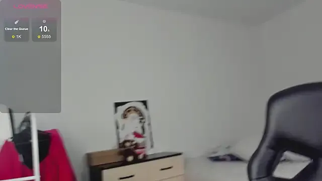 LionKierra — Blowkiss <3