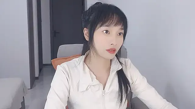 Lisa-3333 — Freechat on StripChat