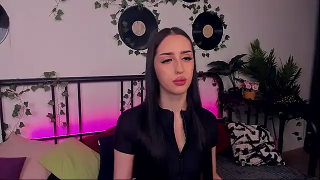 LisaFoxie — air kiss