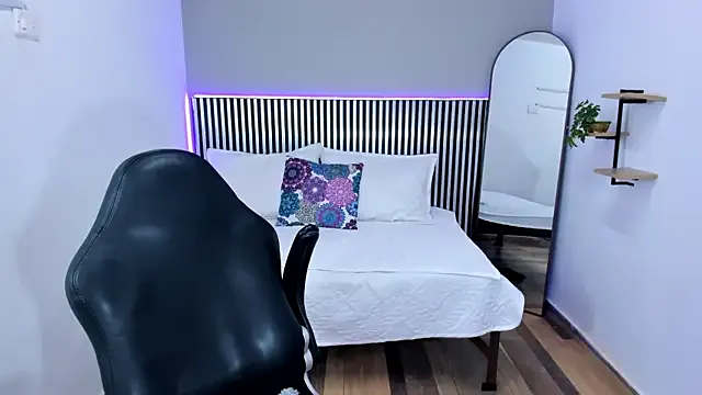 Avatar of Little_Alli