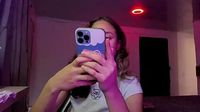 Avatar of LittleCheerry69