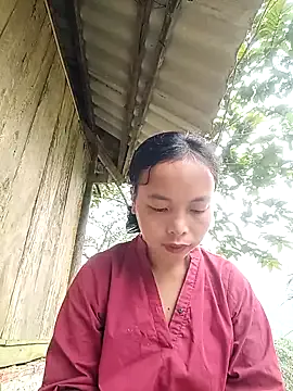 Lmaylili — I am a poor girl. Living in the mountain