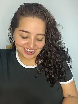 LoanaSantos — tits show bouncing