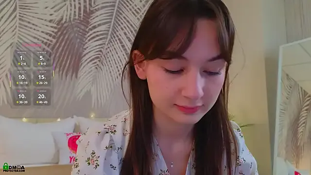 LolaPrise — Spread those ass cheeks nice 'n' wide