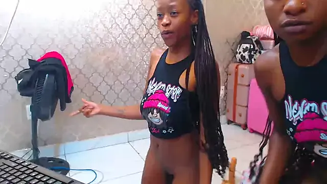 Avatar of LonelyQueenxx25