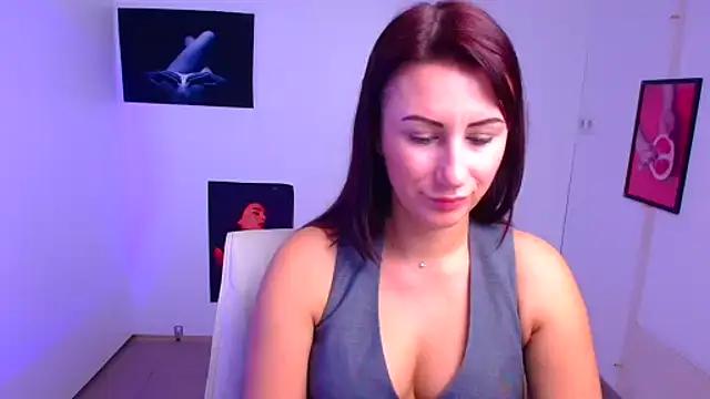 Loren_Moa from StripChat is Freechat