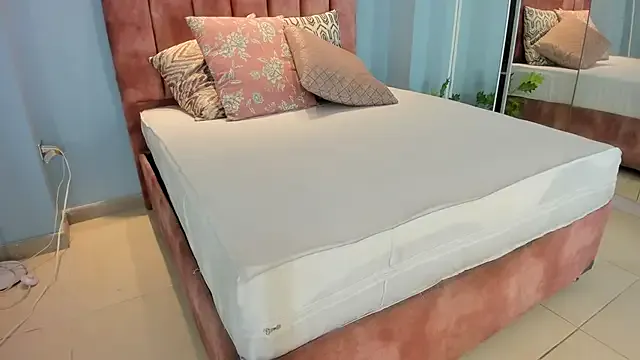 lou_rosse_ — Riding Torso+Oil Show