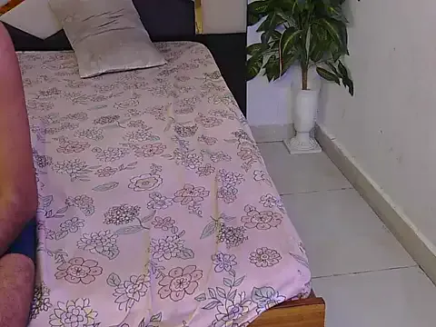 Lovelyy-couple's avatar