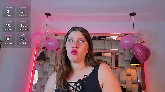 Lucianacute7 — SHOW PUSSY