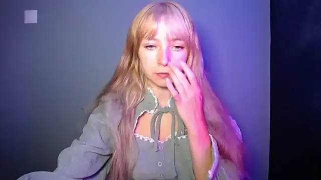 Avatar of LuciaYoung