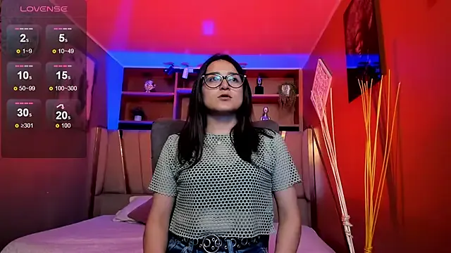 Lucy_Williiams — Ass view for worship!