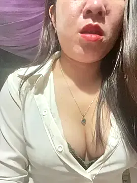 Luna-ass — earn money to buy dresses