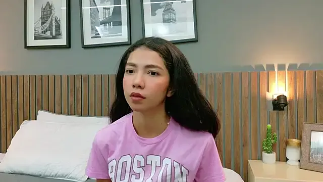 luna_roja25 —  OIL OR CREAM ON MY TITS