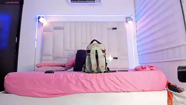 Avatar of LunaaSweett