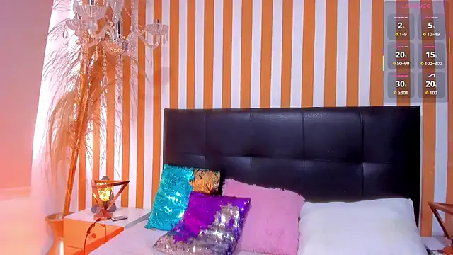 LunaToledo — Top Off  