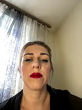 Lusi_Luxary's avatar