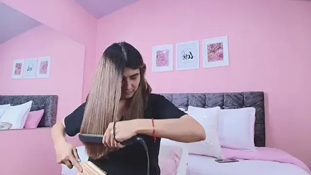 maddie_beauty — Sexy dance topless!!