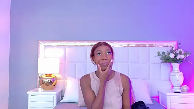 MadeleineHocker — Blow a kiss 