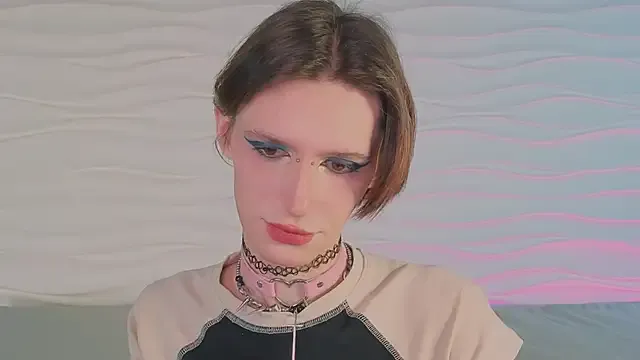 madi_snow — play with nipples