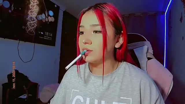 madisonx17 — show saliva, blow job +naked