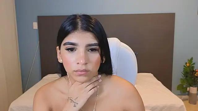 maiaa_ruiz from StripChat is Freechat