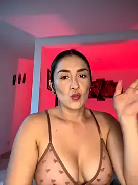 Mariana_gom — Show me you outfist