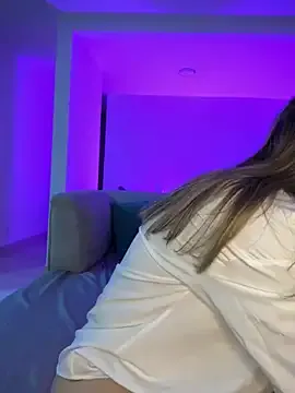 Mariana_gom — lotion feet