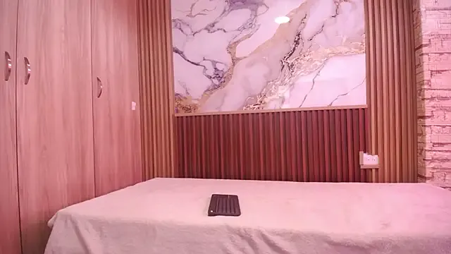 martinasmith303av — cameltoe + spank pussy  