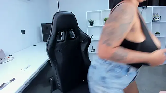 Avatar of megan_bigboobs_