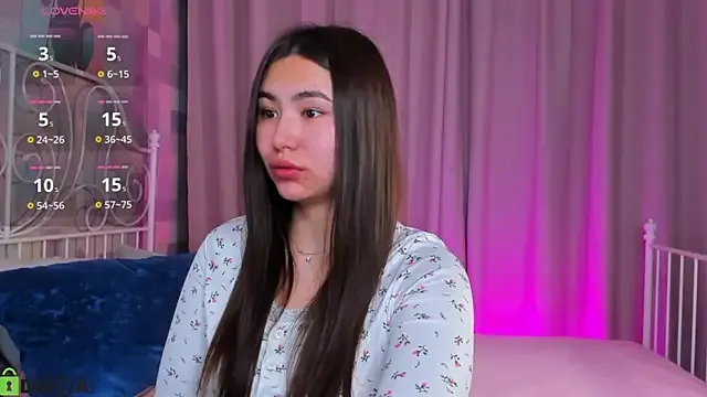 Megan_Williamms — Take off my shorts