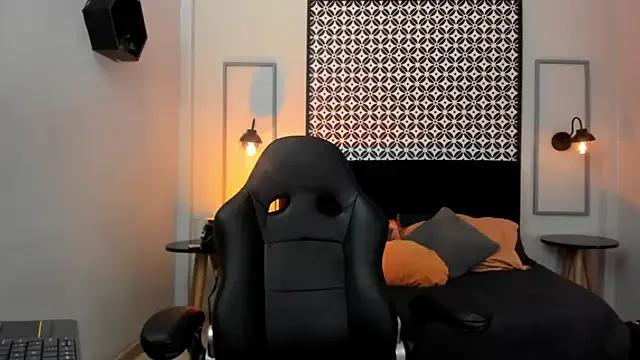 Avatar of Melanie_silver_