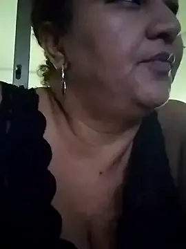 MEYBELLATINA — Freechat on StripChat