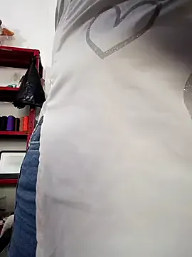 Mia-Glow — My boss oils me up and sucks my tits 