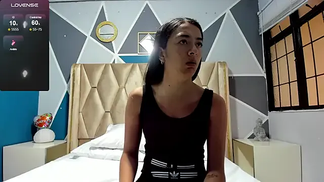 Avatar of Mia_scarlet69