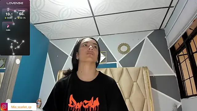 Avatar of Mia_scarlet69